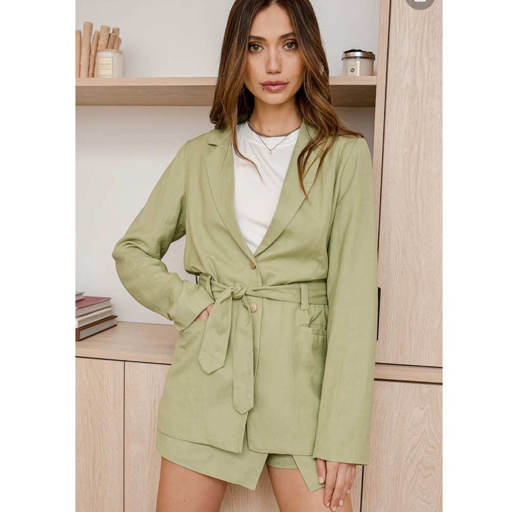 Lulus linen rayon blazer in light green grass color casual everyday summer